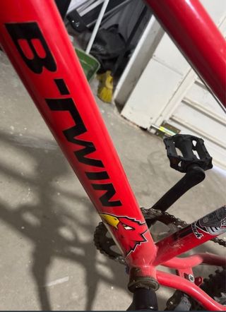 Bicicleta infantil roja B'TWIN
