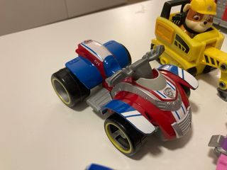 Lote Patrulla Canina: Vehículos y Figuras