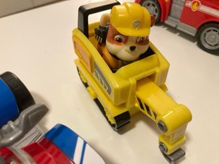 Lote Patrulla Canina: Vehículos y Figuras