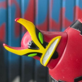 Figura Ben 10 Jet Ray Bandai