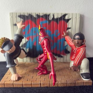 Figura Ben 10 Jet Ray Bandai