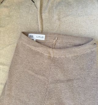 Dos leggings acampanados talla única