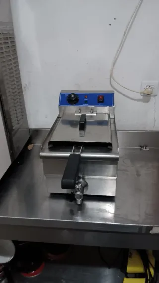 Freidora industrial 8L 4000W