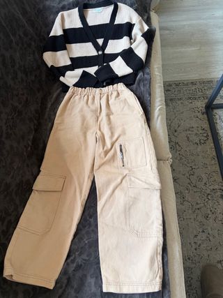 Conjunto cárdigan y pantalón cargo beige