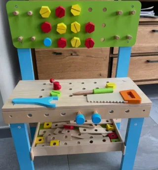 Banco de herramientas de madera