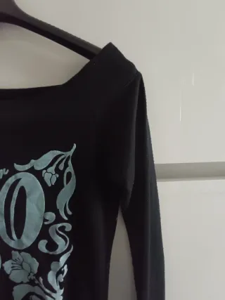 Camiseta negra con estampado Glamour 30s