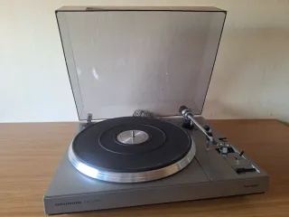 Tocadiscos Grundig PS 2000.