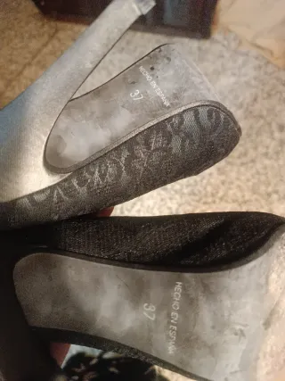 Zapatos de tacón negros talla 37