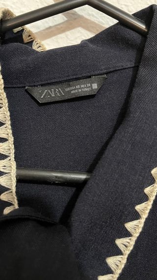 Camisa azul marino sin estrenar,Zara.
