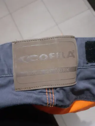 Pantalón laboral naranja y gris