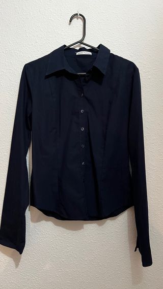 Camisa azul marino ajustada, Bershka