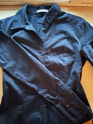 Camisa azul marino ajustada, Bershka personalizada
