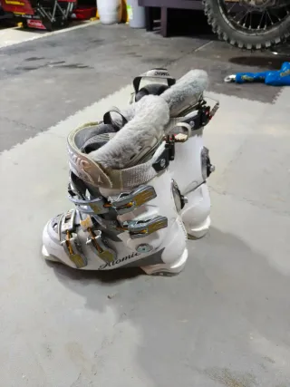 Scarponi sci Atomic donna/bambino