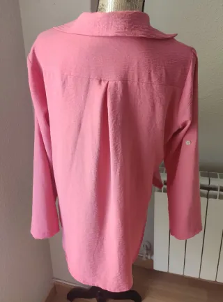 Blusa rosa chicle