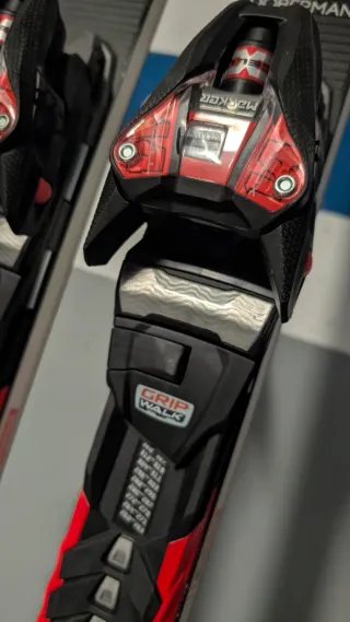 Esquís Nordica Dobermann