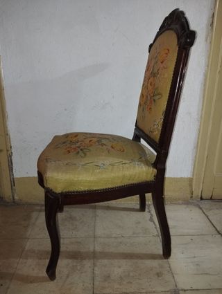 Pareja de sillas antiguas (siglo XIX) para tapizar