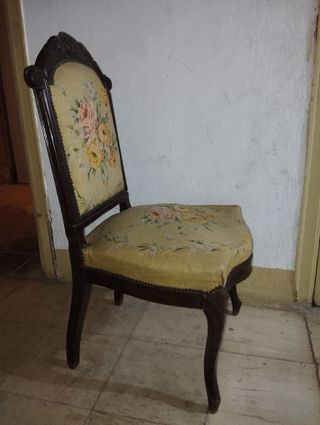 Pareja de sillas antiguas (siglo XIX) para tapizar