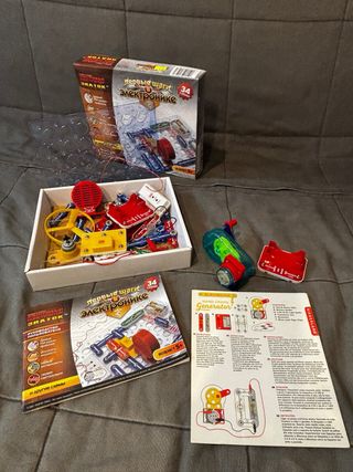 Constructor Electrónico Znatok para Niños