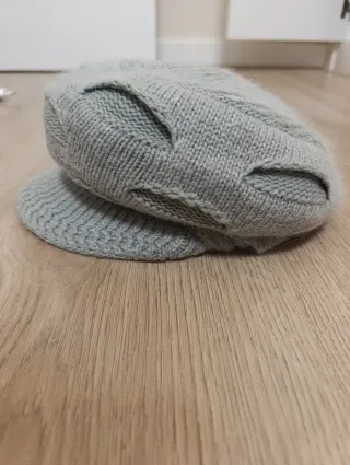 Gorro de lana gris