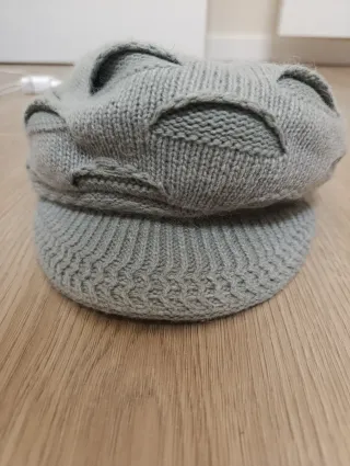 Gorro de lana gris