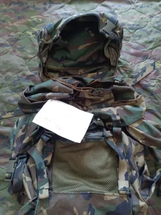 Mochila Altus 100 l (militar camuflaje color)