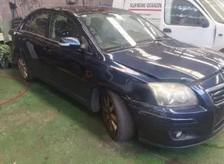 Despiece Toyota Avensis Berlina (T25)