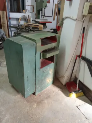 Serradora de cinta para madera regruesadora, tupi