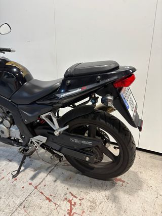 DAELIM ROADWIN Fi 125 4t 2016 19.000km Carnet A1