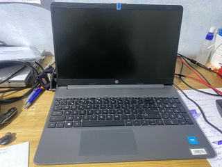 Ordenador HP Negro/Gris como nuevo