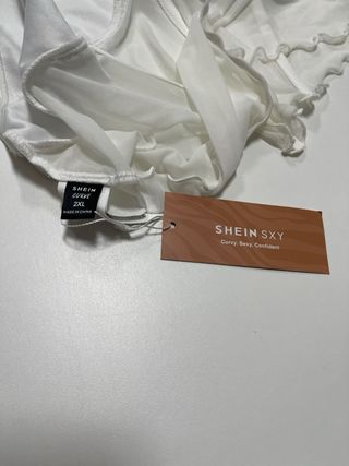 Top corsé blanco con lentejuelas