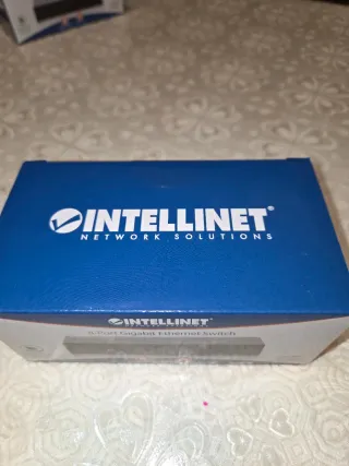 Intellinet Switch Ethernet 8 Porte Gigabit
