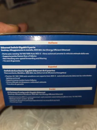 Intellinet Switch Ethernet 8 Porte Gigabit