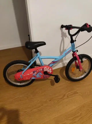Bicicleta infantil azul y rosa