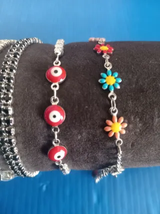 Collana acciaio 100% bijoux. N. 1 collana €, 2,00