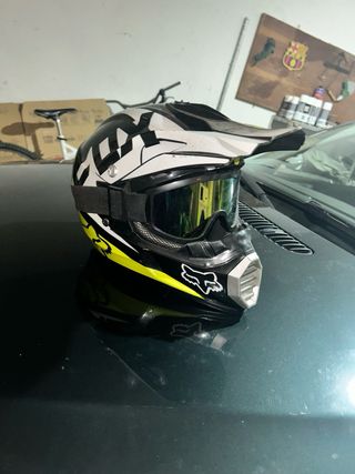 Casco Moto Enduro Fox Negro y Amarillo