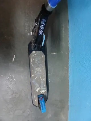 Patinete infantil con ruedas