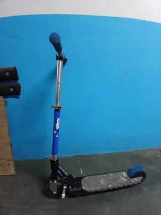 Patinete infantil con ruedas