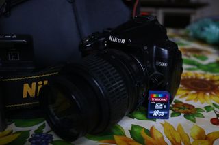 Nikon D5000 con 2 batterie
