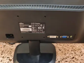 Monitor Fujitsu Negro