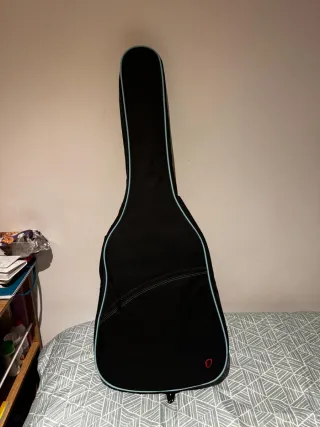 Guitarra Acústica Cort + Estuche+ Correa