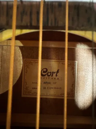 Guitarra Acústica Cort + Estuche+ Correa