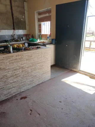 Parcela 4.200 metros Casa a medio