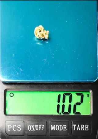 Colgante nudo oro 18k