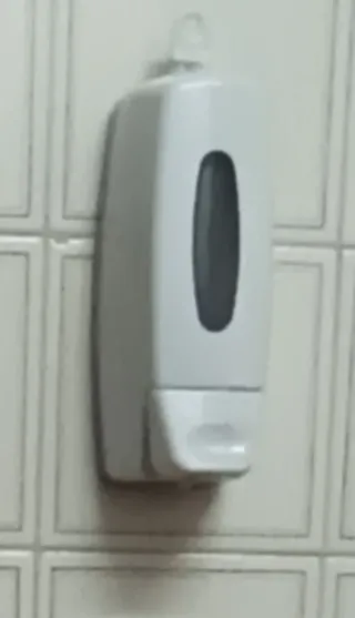 Conjunto Lavamanos Agua Fría y Caliente