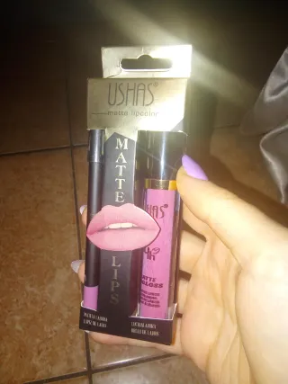 USHAS Rossetto Matte Lips & Gloss Rosa