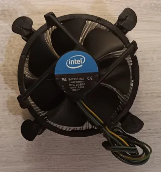 PLACA GIGABYTE + INTEL i3 + 4 GB RAM + VENTILADOR