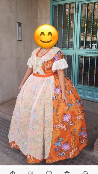 Traje de Fallera