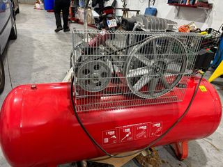 Compresor MPC 5,5HP 4KW Trifásico