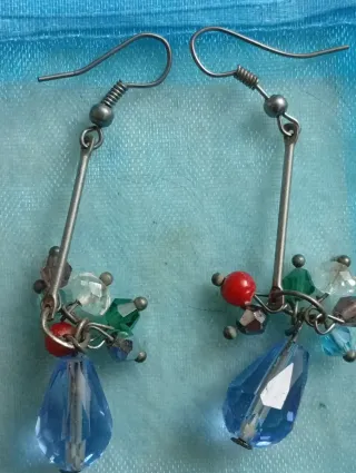 Pendientes hippies de plata con piedras de colores
