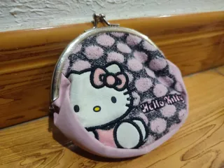 Lote Hello Kitty: Monedero, cartera bolsa y Vaso